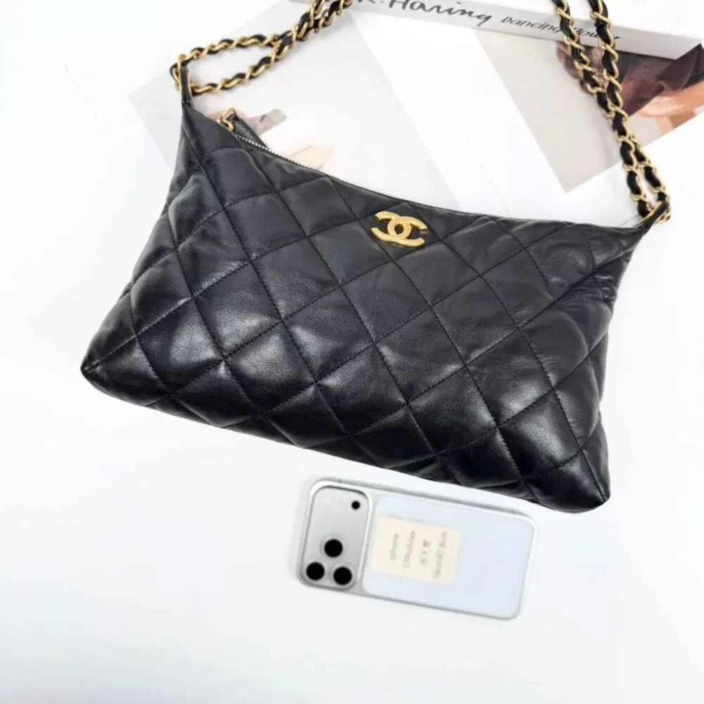 Chanel Women Pre-Loved Bag Very Good Condition